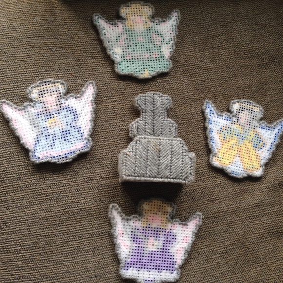 ๐ด Set of 4 Coaster Angle Handmade Crochet EUC - Picture 7 of 7